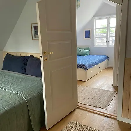 Сasa de vacaciones Nordic-style Summer House With Private Frorup