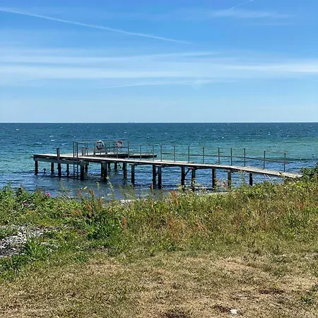 Nordic-style Summer House With Private Сasa de vacaciones Frorup